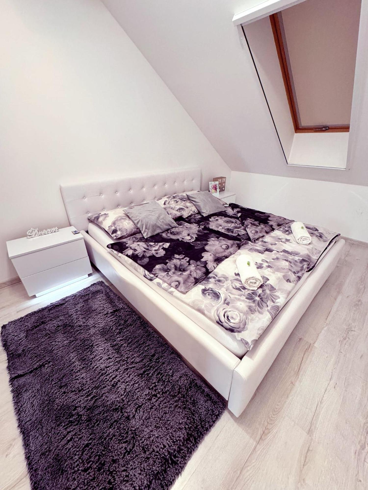 Exclusive Family Apartman Daire Peçuy Dış mekan fotoğraf